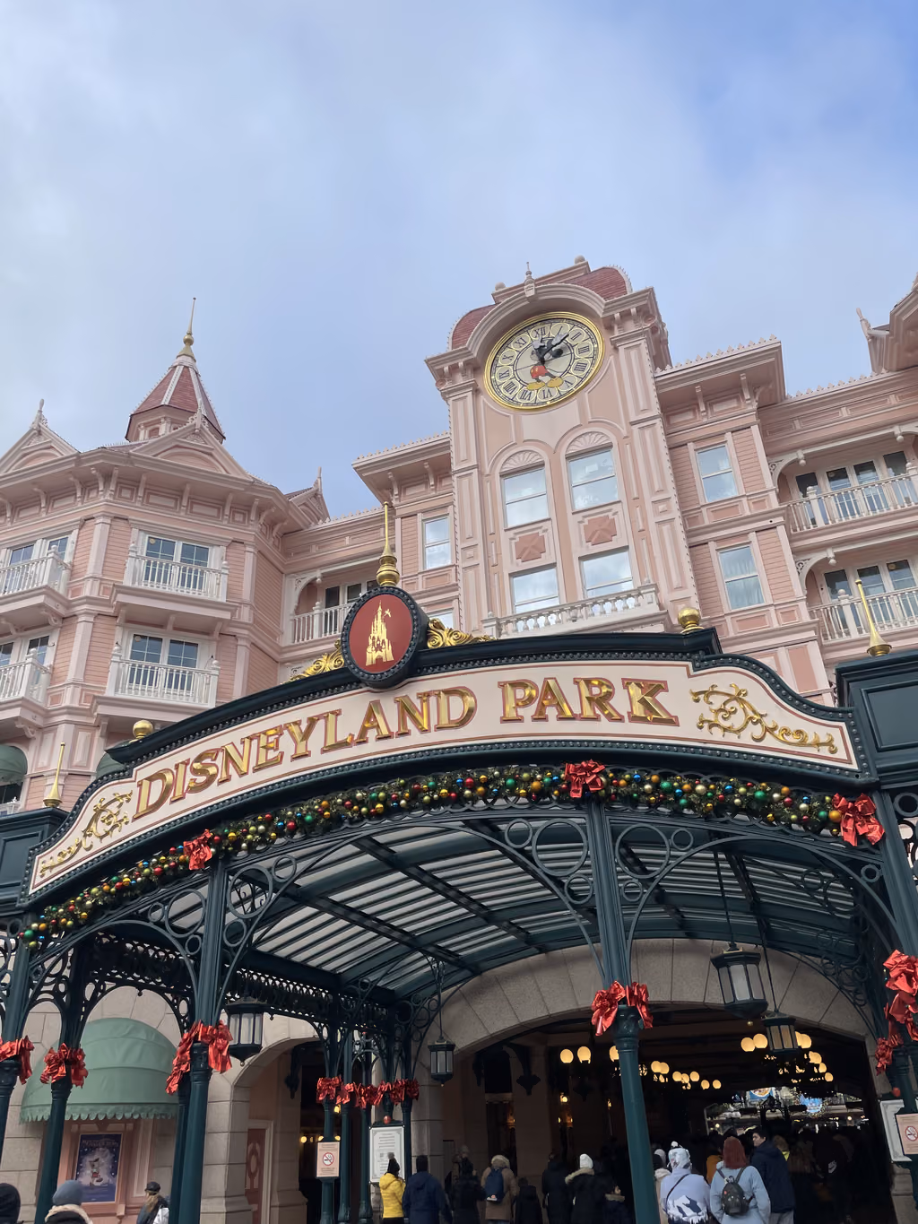The iconic entrance to Disneyland Park at the Disneyland Hotel welcomes guests arriving from Paris.